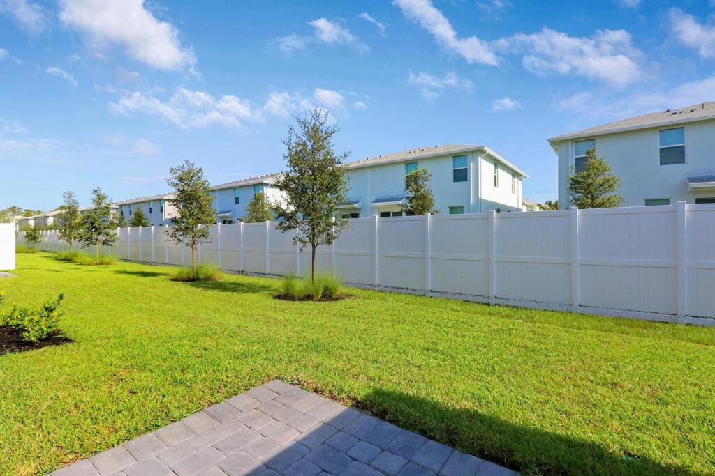 Luxury Retreat: Soulful Design. Pet Friendly 3/2.5 Townhome Jensen Beach Esterno foto